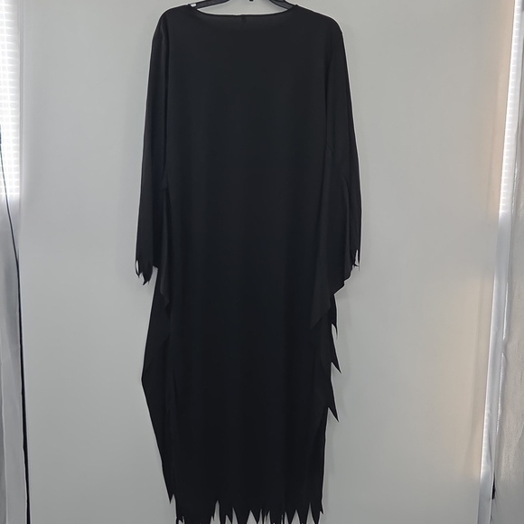 Scream Mask And Robe - Picture 14 of 16